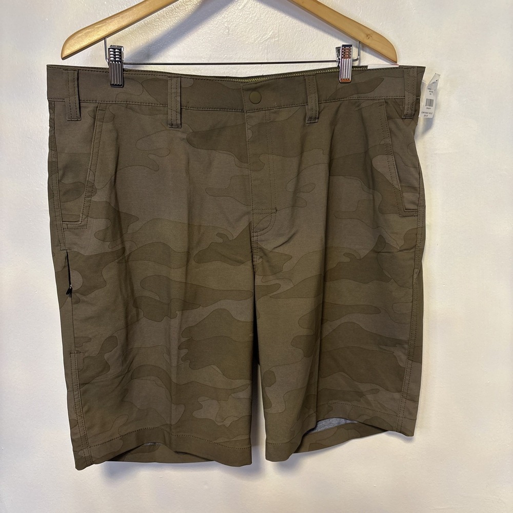 Alpine Zipper Stretch 10" Hiking Cargo Shorts - Men's 40‎